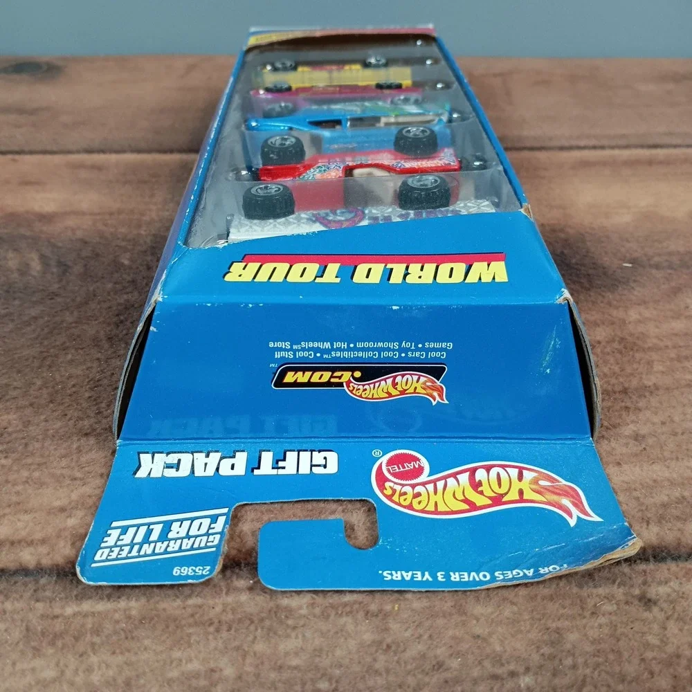 Hot Wheels World Tour Gift Pack Kids OS Blue New 1998 5-Car Set 25369